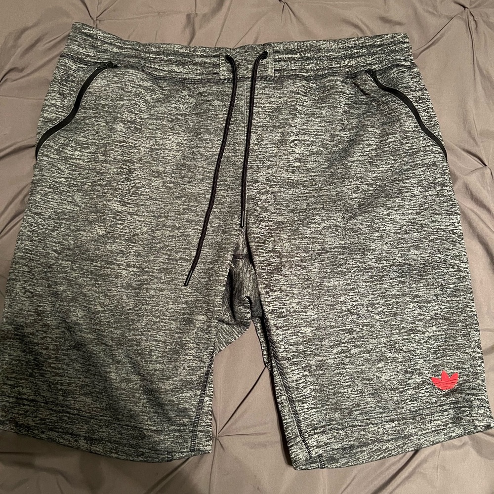 adidas Originals fleece shorts size XL